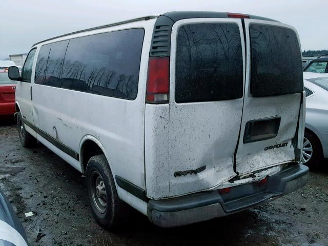 1GAHG39J1Y1265343 - 2000 CHEVROLET EXPRESS G3 WHITE photo 3