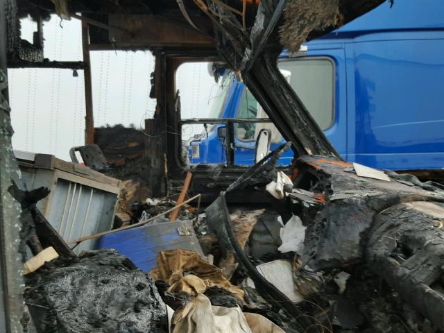 1GBKP37W4D3306658 - 1983 PRRW MOTOHOME BEIGE photo 5