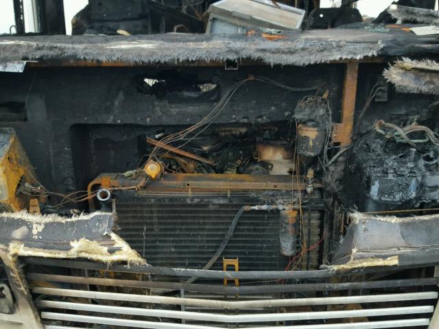 1GBKP37W4D3306658 - 1983 PRRW MOTOHOME BEIGE photo 7