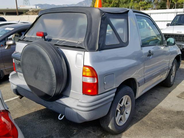 2CNBE18CX26904264 - 2002 CHEVROLET TRACKER SILVER photo 4