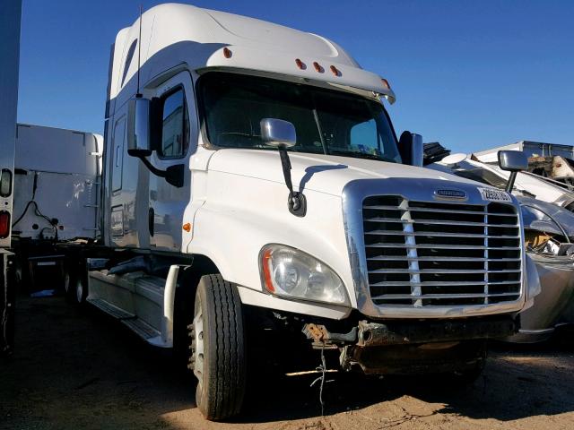 1FUJGLDR9CLBP4397 - 2012 FREIGHTLINER CASCADIA 1 WHITE photo 1