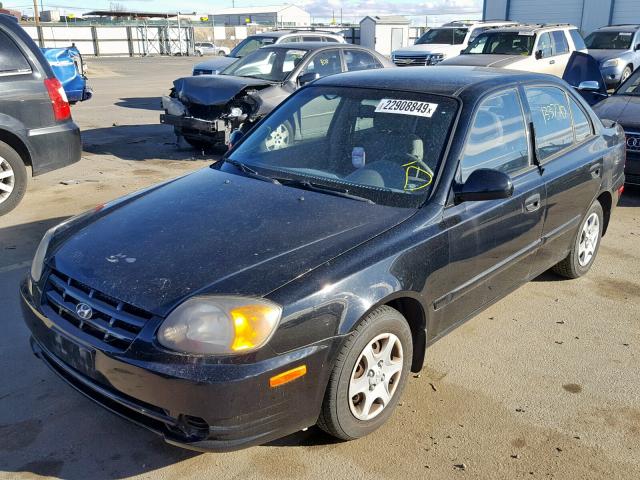 KMHCG45C55U591747 - 2005 HYUNDAI ACCENT GL BLACK photo 2