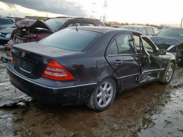 WDBRF61J72F262984 - 2002 MERCEDES-BENZ C 240 BLACK photo 4