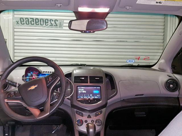 1G1JA5SH9D4238874 - 2013 CHEVROLET SONIC LS 白色 照片 9