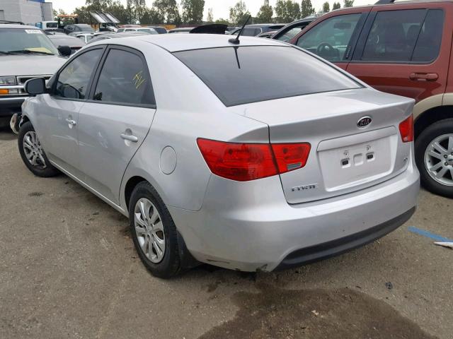 KNAFU4A21D5715610 - 2013 KIA FORTE EX SILVER photo 3