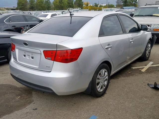 KNAFU4A21D5715610 - 2013 KIA FORTE EX SILVER photo 4