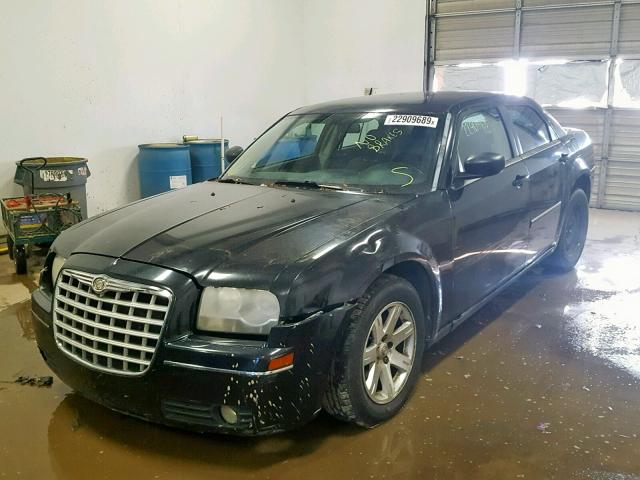 2C3KA53G76H194322 - 2006 CHRYSLER 300 TOURIN BLACK photo 2