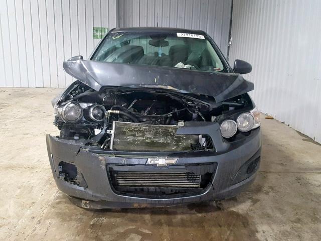 1G1JD5SB4D4119391 - 2013 CHEVROLET SONIC LT ნაცრისფერი ფოტო 9