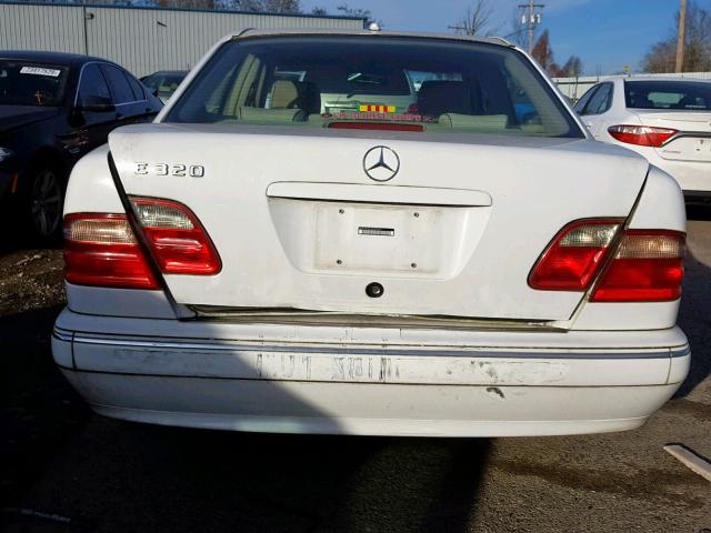 WDBJF65J81B329069 - 2001 MERCEDES-BENZ E 320 WHITE photo 9