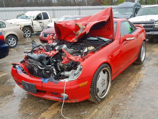 WDBKK65F41F214019 - 2001 MERCEDES-BENZ SLK 320 RED photo 2