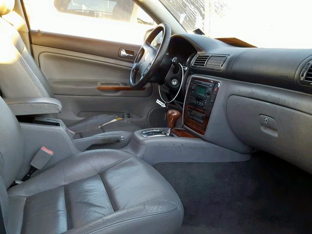 WVWWH63B43E069218 - 2003 VOLKSWAGEN PASSAT GLX 银色 照片 5