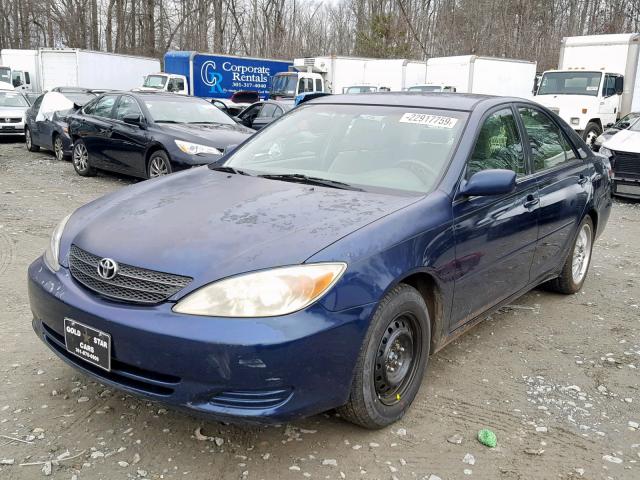 4T1BE32K32U589174 - 2002 TOYOTA CAMRY LE BLUE photo 2