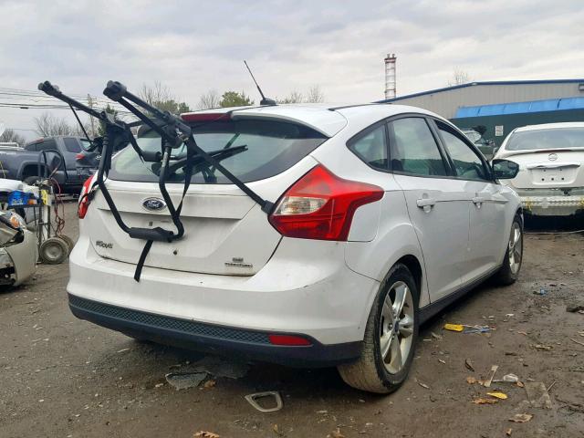 1FADP3K21EL115537 - 2014 FORD FOCUS SE თეთრი ფოტო 4