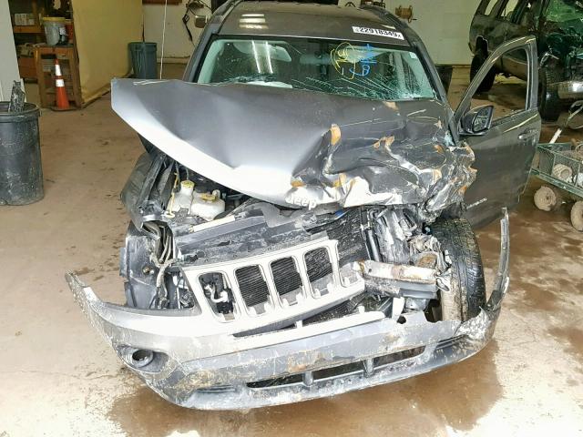 1C4NJCEA1CD634582 - 2012 JEEP COMPASS LA GRAY photo 7