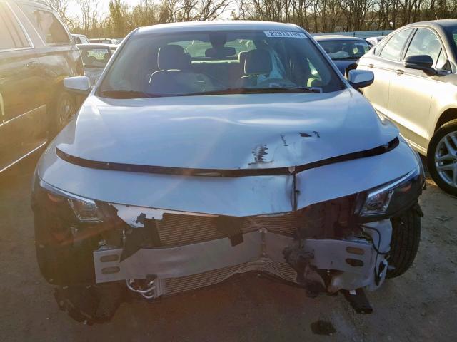 1G1ZB5ST0HF193340 - 2017 CHEVROLET MALIBU LS Gümüş foto 9