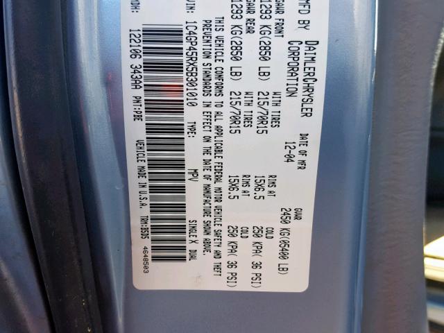 1C4GP45RX5B301010 - 2005 CHRYSLER TOWN & COU ლურჯი ფოტო 10