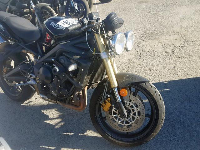 SMTD01NE9AJ447967 - 2010 TRIUMPH MOTORCYCLE STREET TRI შავი ფოტო 5