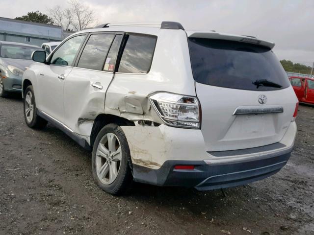 5TDDK3EH8CS126491 - 2012 TOYOTA HIGHLANDER WHITE photo 3