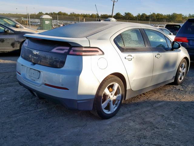 1G1RD6E44BU102495 - 2011 CHEVROLET VOLT SILVER photo 4