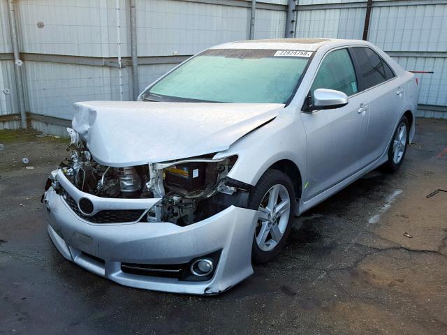 4T1BF1FK3CU577975 - 2012 TOYOTA CAMRY BASE SILVER photo 2