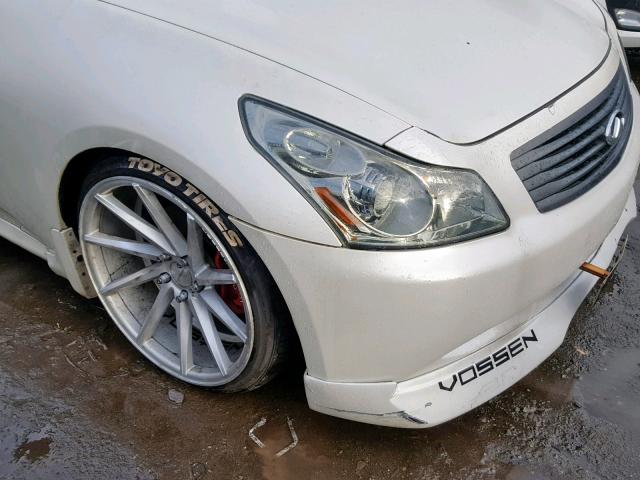 JNKCV61F89M353871 - 2009 INFINITI G37 WHITE photo 9