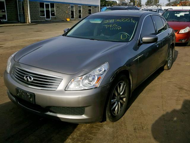 JNKCV61F09M350429 - 2009 INFINITI G37 GRAY photo 2