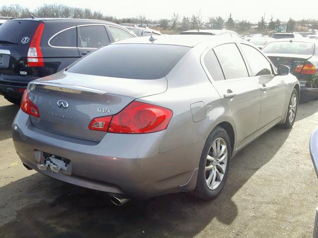 JNKCV61F09M350429 - 2009 INFINITI G37 GRAY photo 4