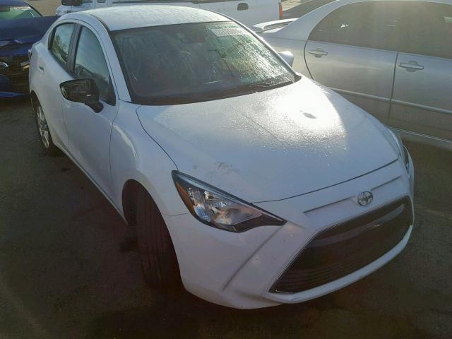 3MYDLBZV1GY134102 - 2016 TOYOTA SCION IA WHITE photo 1