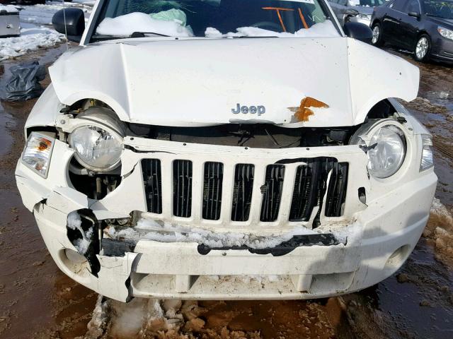 1J4FF47B29D137366 - 2009 JEEP COMPASS SP WHITE photo 7