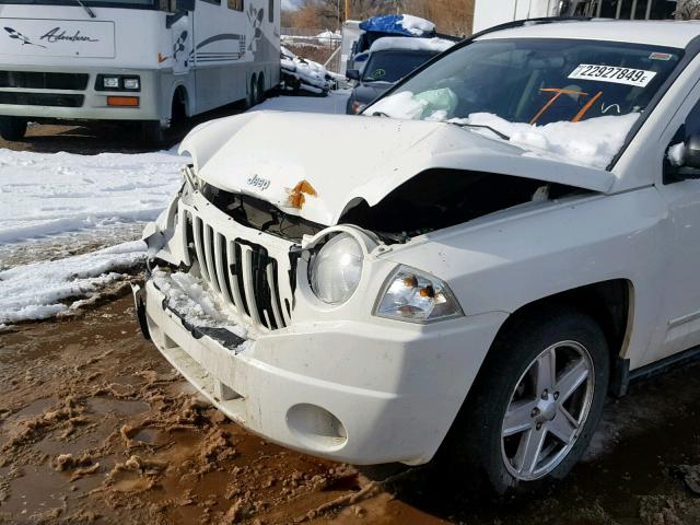 1J4FF47B29D137366 - 2009 JEEP COMPASS SP WHITE photo 9