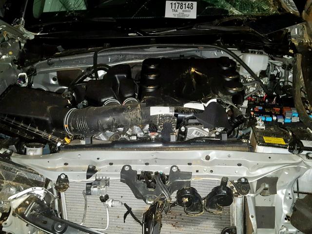 JTEBU5JR2J5574669 - 2018 TOYOTA 4RUNNER SR SILVER photo 7