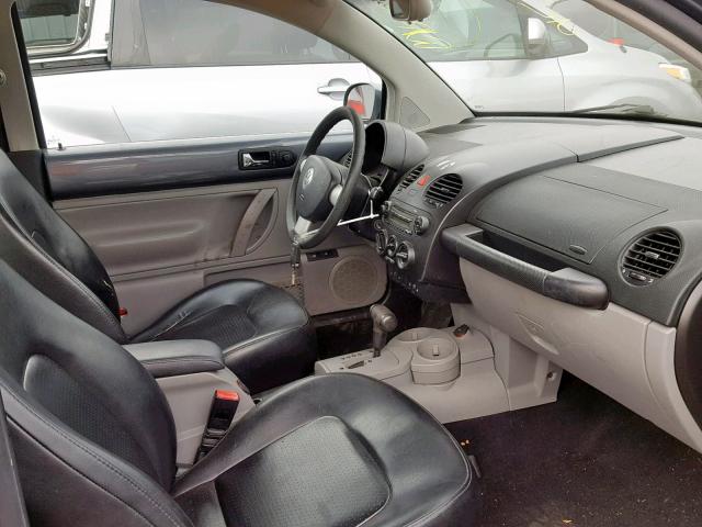 3VWCK31C35M405031 - 2005 VOLKSWAGEN NEW BEETLE GRAY photo 5