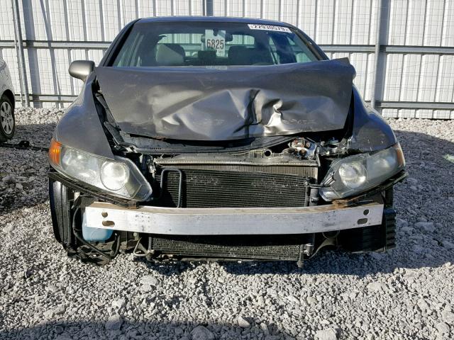 1HGFA15586L121580 - 2006 HONDA CIVIC LX GRAY photo 9