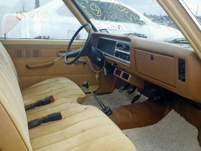 JB7FP2452BY107644 - 1981 DODGE D50 CUSTOM BEIGE photo 5