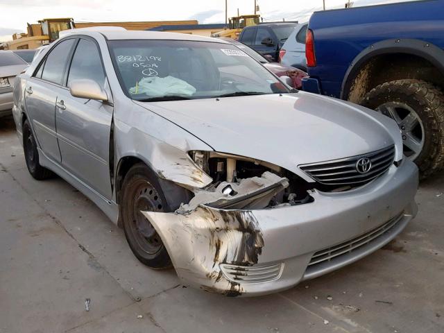4T1BE32K95U619766 - 2005 TOYOTA CAMRY LE SILVER photo 1