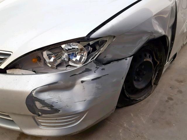 4T1BE32K95U619766 - 2005 TOYOTA CAMRY LE 银色 照片 9