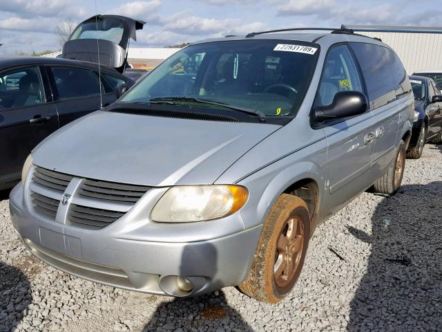 2D4GP44L16R817100 - 2006 DODGE GRAND CARA SILVER photo 2