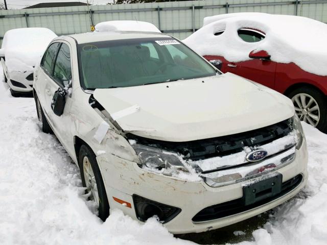 3FAHP0GA5BR334448 - 2011 FORD FUSION S WHITE photo 1