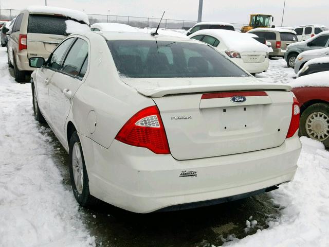 3FAHP0GA5BR334448 - 2011 FORD FUSION S WHITE photo 3