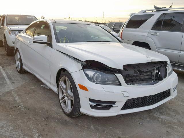 WDDGJ4HB5DF966913 - 2013 MERCEDES-BENZ C 250 WHITE photo 1