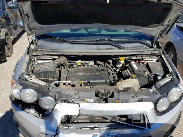 1G1JA5SH9D4207415 - 2013 CHEVROLET SONIC LS SILVER photo 7