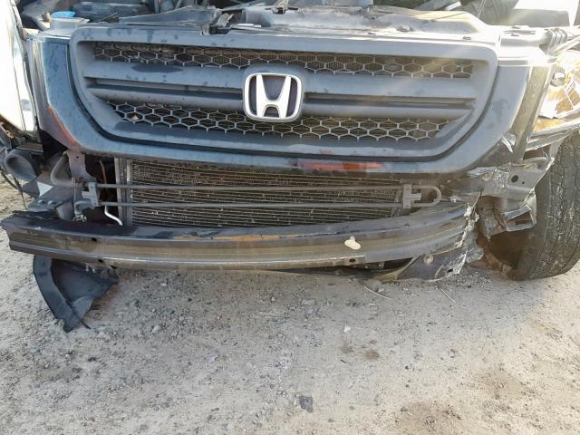 2HKYF18125H549956 - 2005 HONDA PILOT LX BLACK photo 9