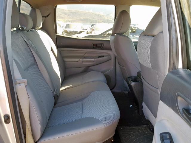 5TFLU4EN1EX105271 - 2014 TOYOTA TACOMA DOU 银色 照片 6