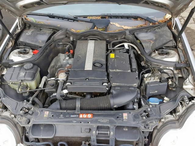 WDBRF40J15F611020 - 2005 MERCEDES-BENZ C 230K SPO SILVER photo 7