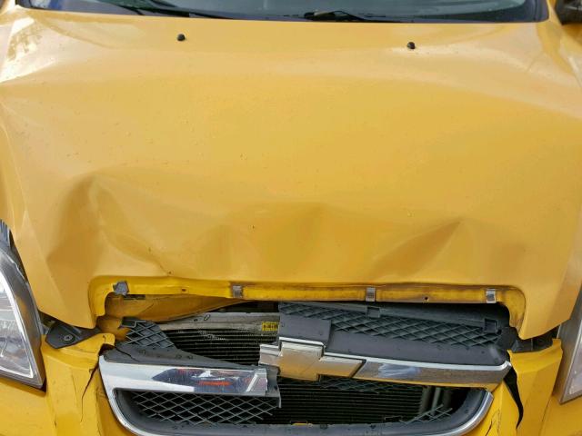 KL1TG56E79B402468 - 2009 CHEVROLET AVEO LT YELLOW photo 7