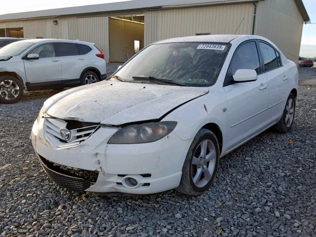 JM1BK123541133630 - 2004 MAZDA 3 S WHITE photo 2