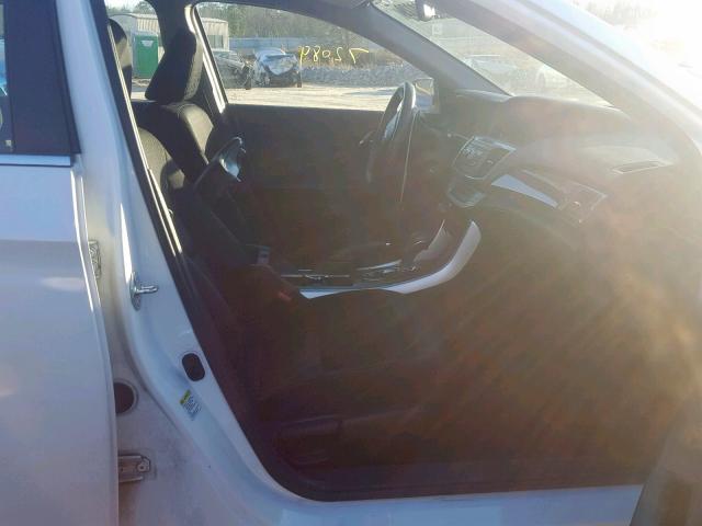 1HGCR2F57FA179644 - 2015 HONDA ACCORD SPO WHITE photo 5