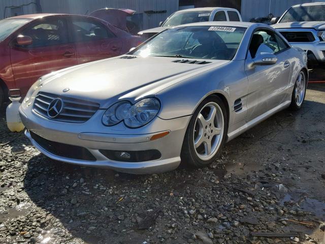 WDBSK75F93F027397 - 2003 MERCEDES-BENZ SL 500R SILVER photo 2