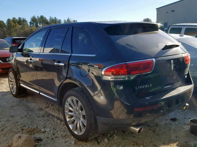 2LMDJ8JK7BBJ25348 - 2011 LINCOLN MKX BLACK photo 3