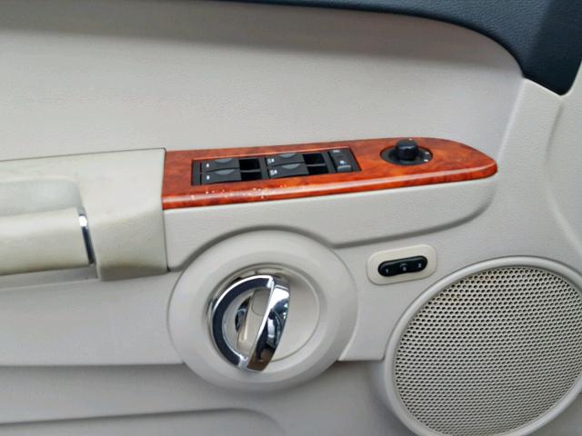 NM205273 - 2006 JEEP COMMANDER SILVER photo 10